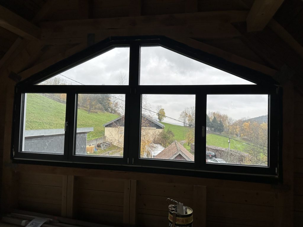 fenêtre trapèze alu